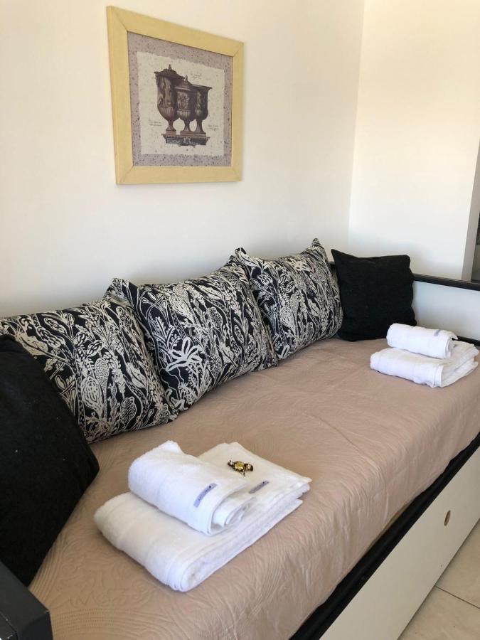 Villa Ober Suites Neuquén Eksteriør billede