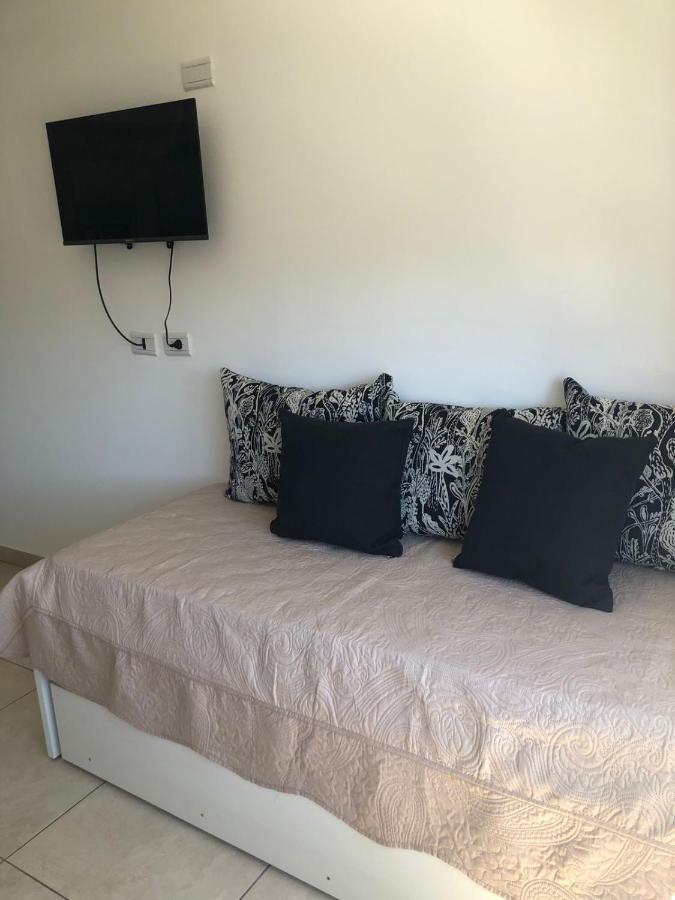 Villa Ober Suites Neuquén Eksteriør billede